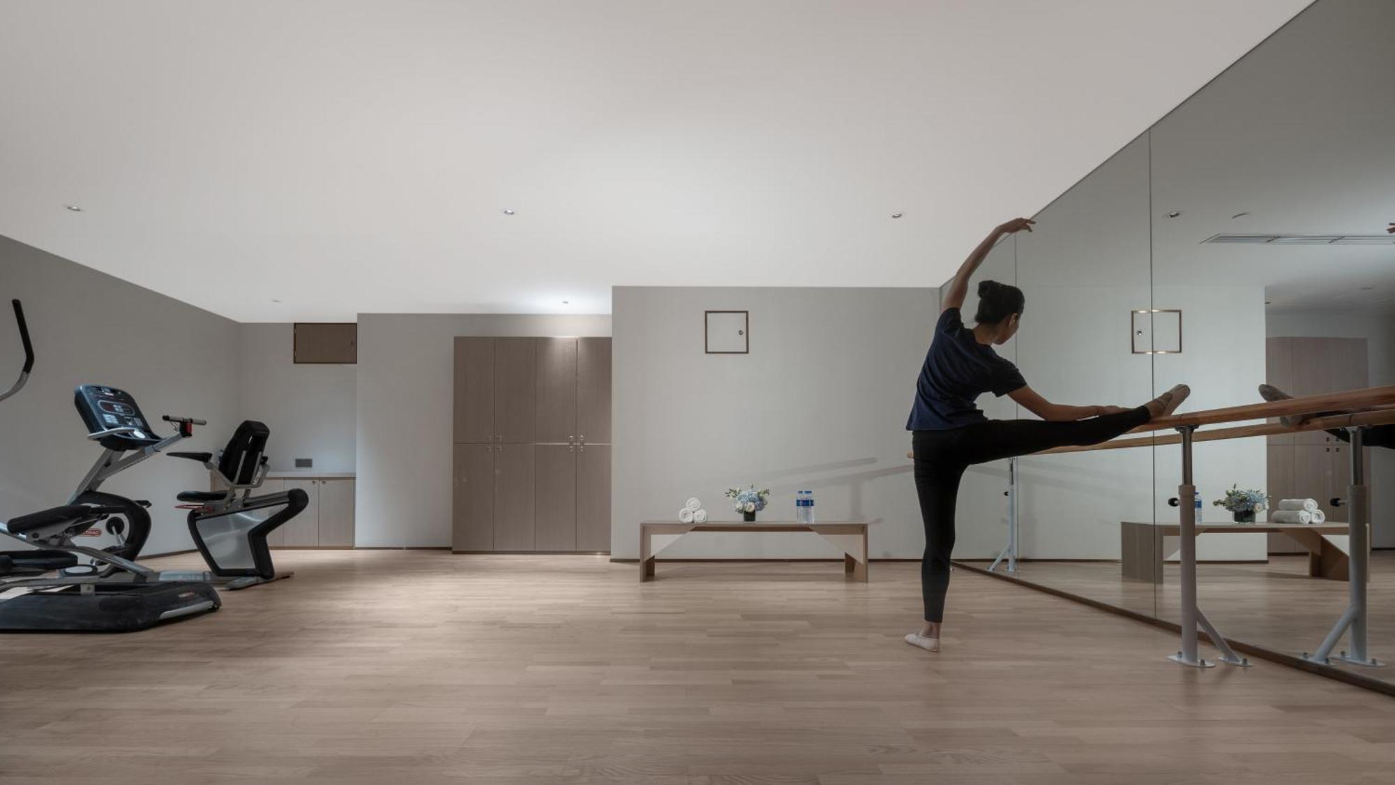 Holiday Inn Beijing Focus Square By Ihg Экстерьер фото