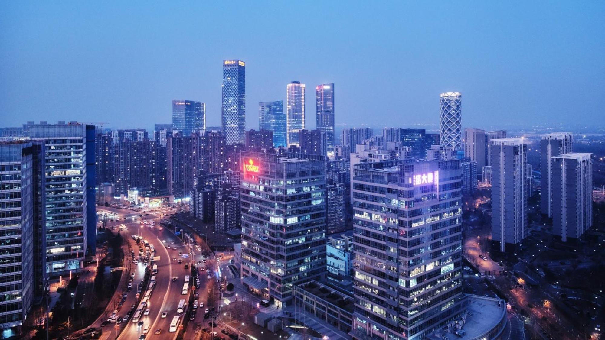 Holiday Inn Beijing Focus Square By Ihg Экстерьер фото