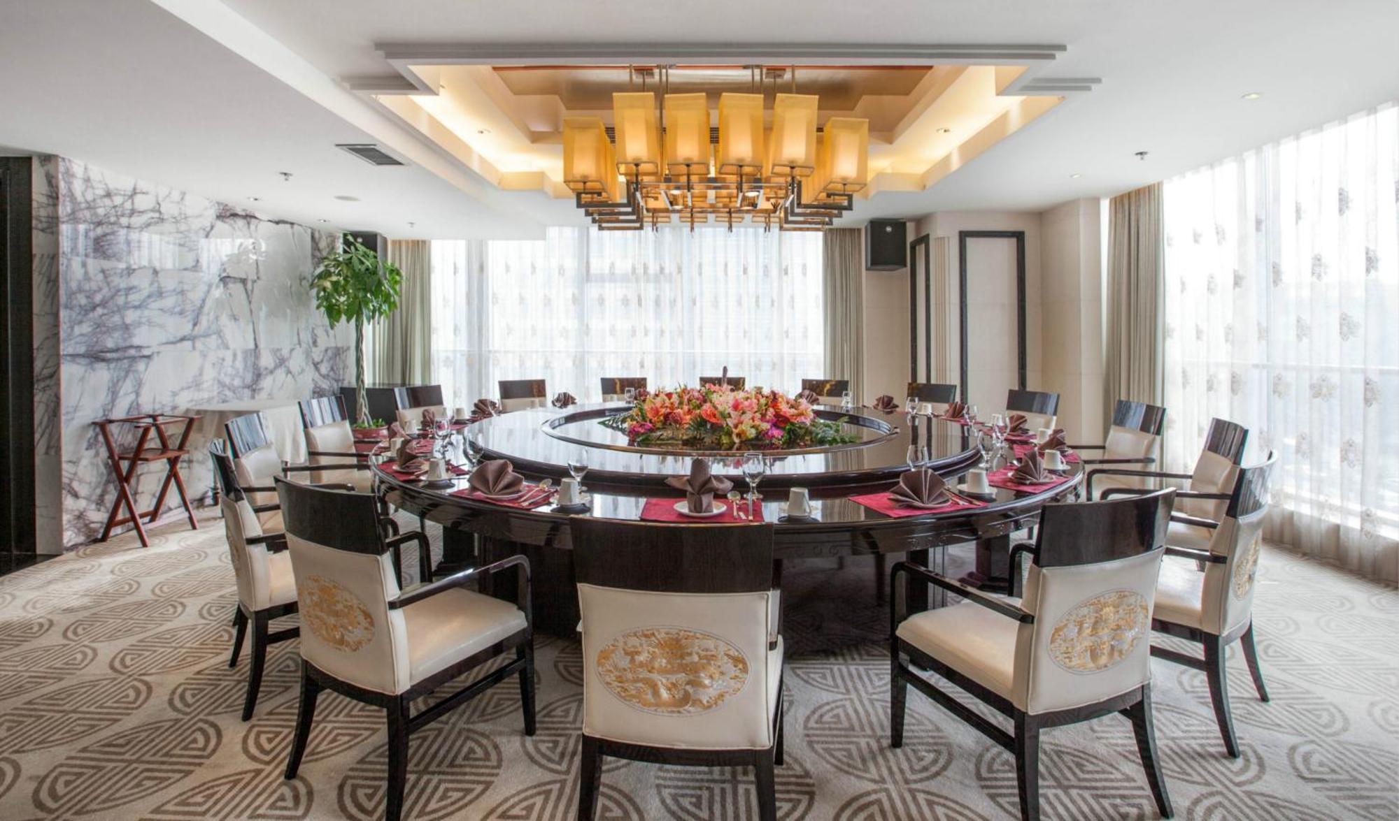 Holiday Inn Beijing Focus Square By Ihg Экстерьер фото