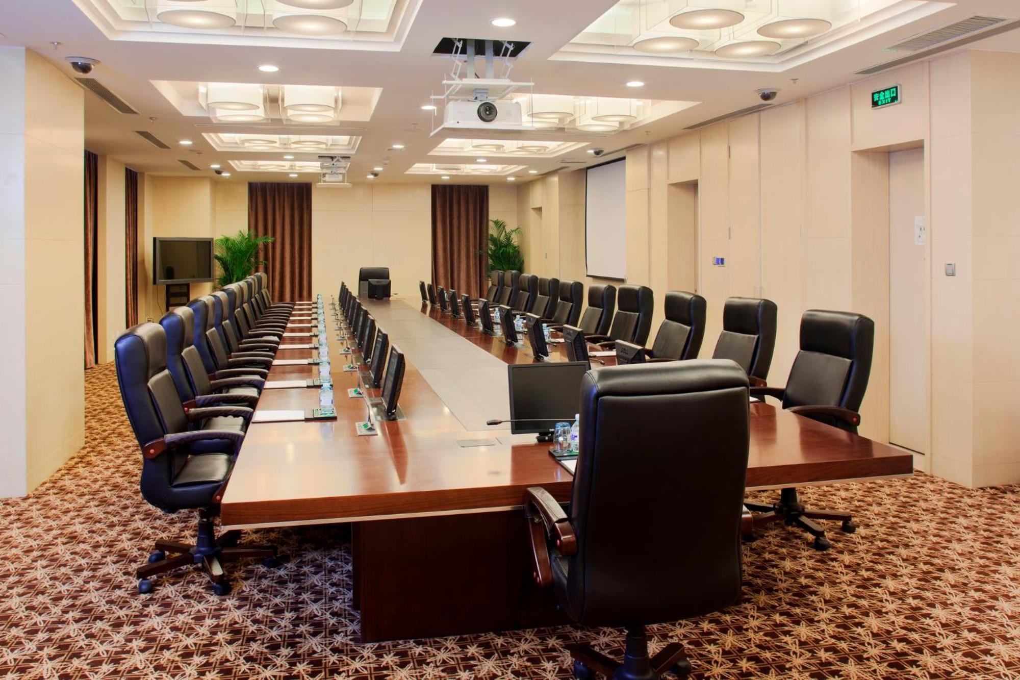 Holiday Inn Beijing Focus Square By Ihg Экстерьер фото